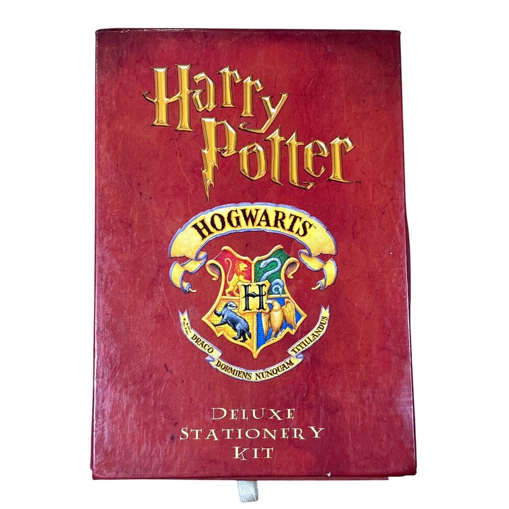 2001 Harry Potter Deluxe Stationery Kit Set Hogwarts Sticker Envelope Paper Pen
